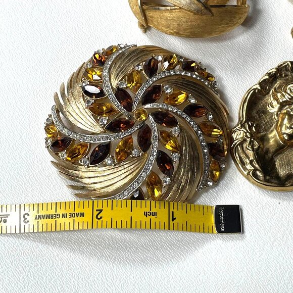 Vintage Gold Tone Brooch Bundle Capri  Amber stones - Picture 8 of 16